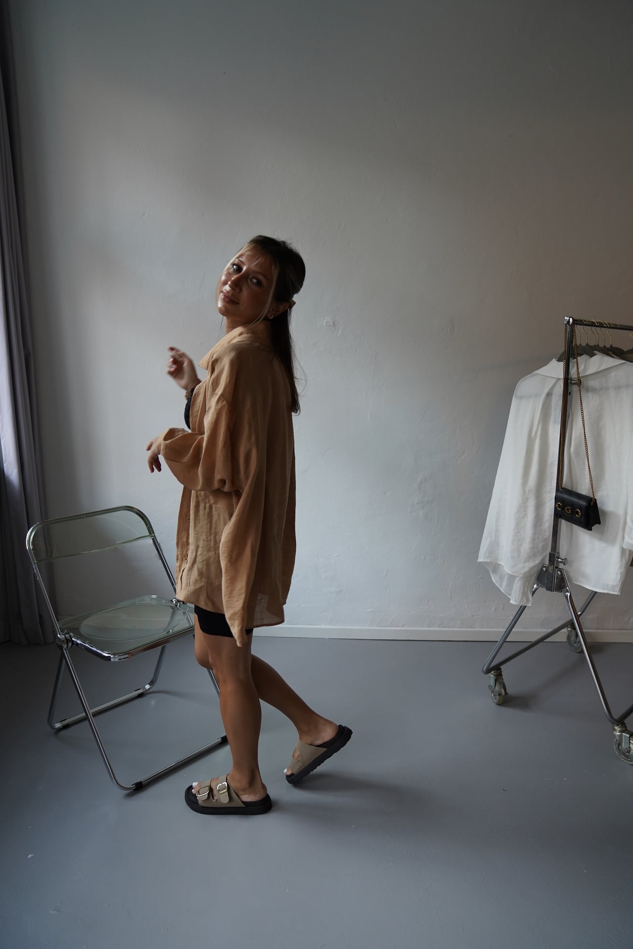 Rustikale soft-tan Oversized Hemdbluse im Relaxed-Stil